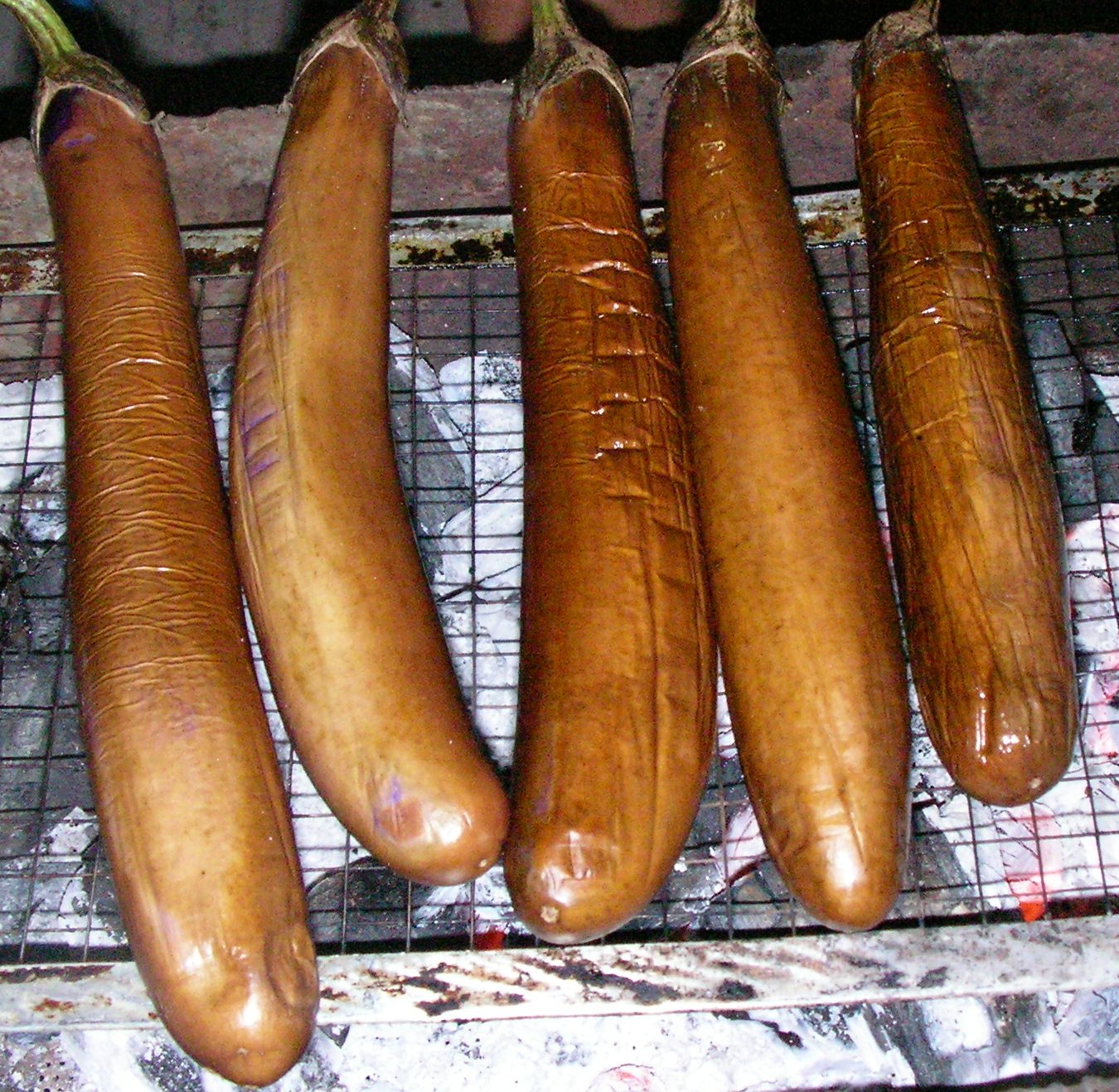 Mangalda Patlıcan Kebabı Tarifi